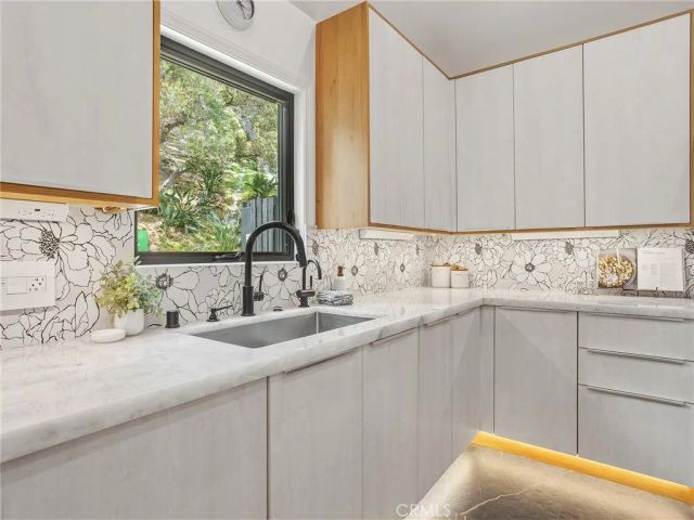 7580 McGroarty Terrace, Tujunga, CA 91042