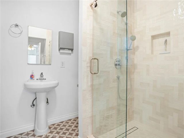 7580 McGroarty Terrace, Tujunga, CA 91042