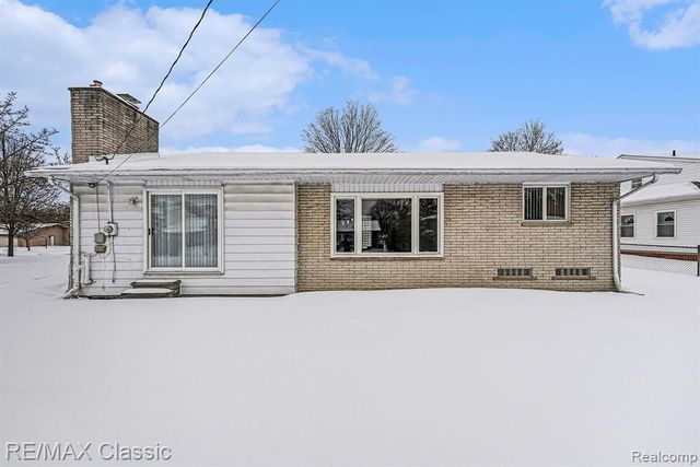 18746 Westbrook Drive, Livonia, MI 48152