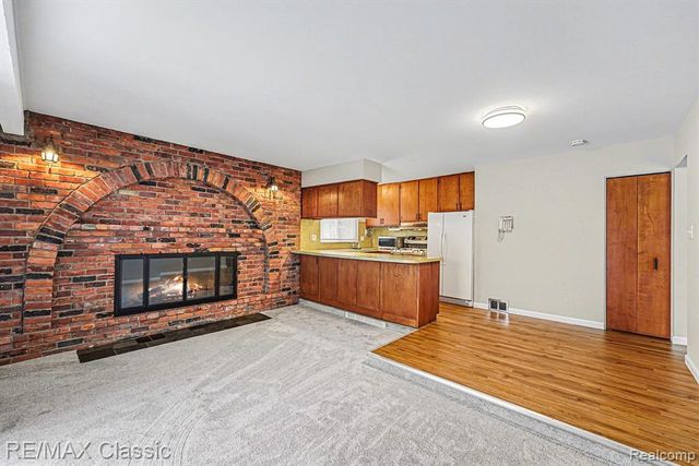 18746 Westbrook Drive, Livonia, MI 48152