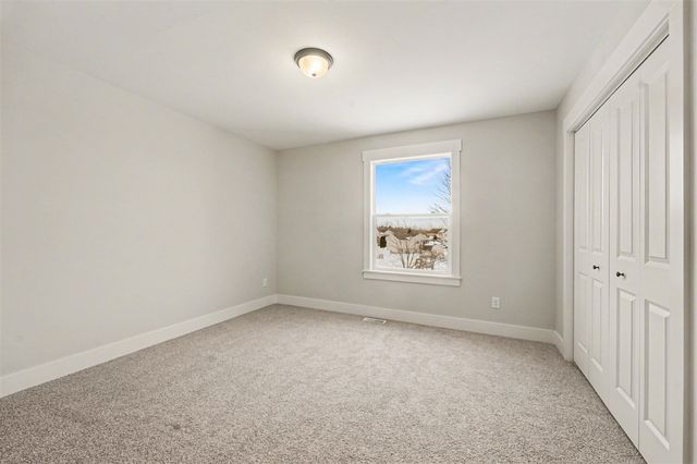 6990 Avalon Drive, Caledonia, MI 49316