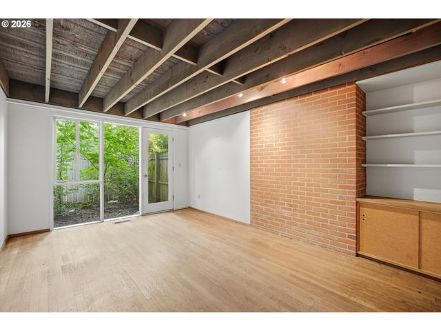 12115 Nw OLD QUARRY Rd, Portland, OR 97229
