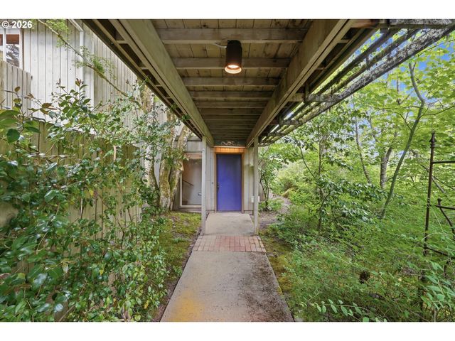 12115 Nw OLD QUARRY Rd, Portland, OR 97229