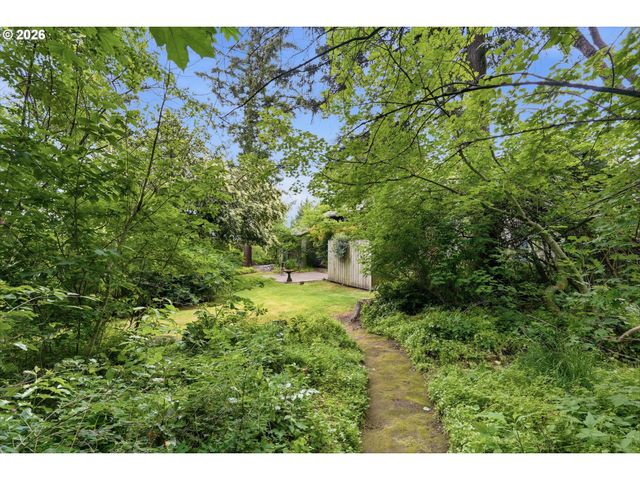 12115 Nw OLD QUARRY Rd, Portland, OR 97229