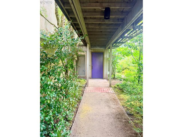 12115 Nw OLD QUARRY Rd, Portland, OR 97229