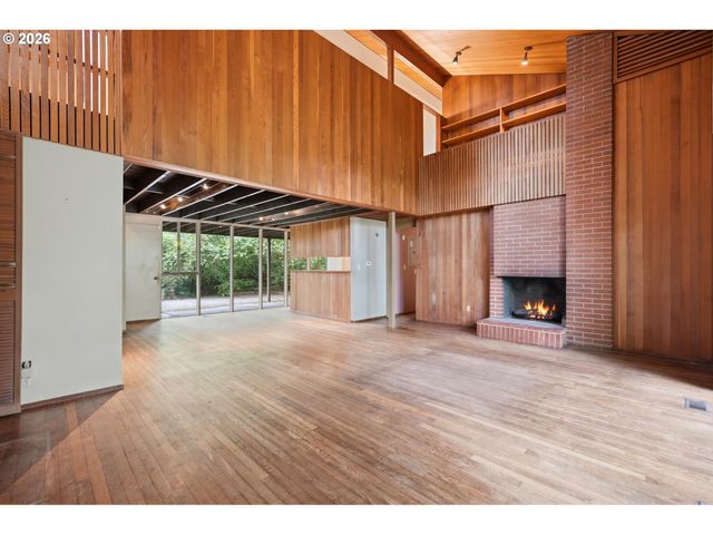12115 Nw OLD QUARRY Rd, Portland, OR 97229