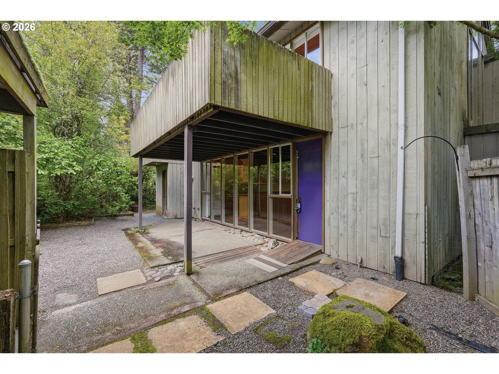 12115 Nw OLD QUARRY Rd, Portland, OR 97229
