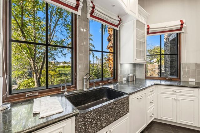 49659 N Canyon View Drive, Palm Desert, CA 92260