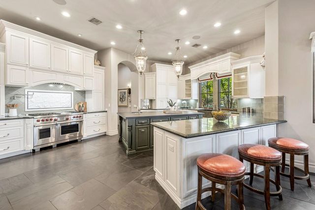 49659 N Canyon View Drive, Palm Desert, CA 92260