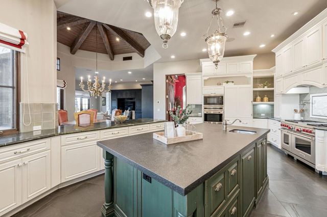 49659 N Canyon View Drive, Palm Desert, CA 92260