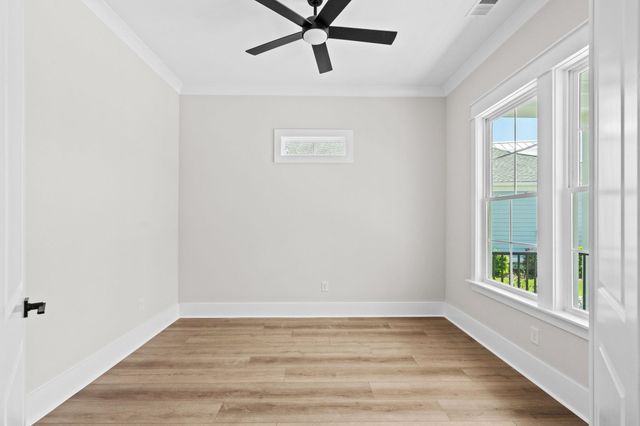 409 Seabury Ln., Myrtle Beach, SC 29579