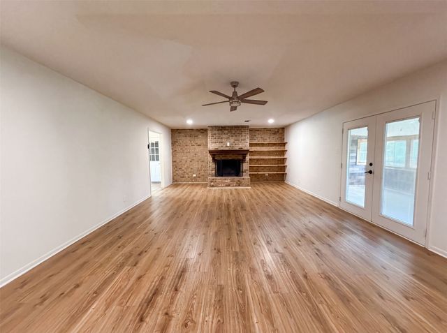 5204 Camino Dos Lagos Drive, Sherman, TX 75090