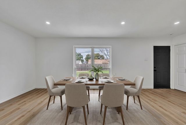 7449 Sandhurst Lane S, North Richland Hills, TX 76182