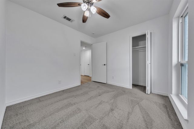 7449 Sandhurst Lane S, North Richland Hills, TX 76182