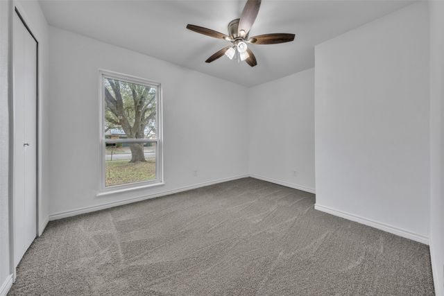 7449 Sandhurst Lane S, North Richland Hills, TX 76182