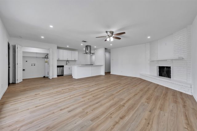 7449 Sandhurst Lane S, North Richland Hills, TX 76182