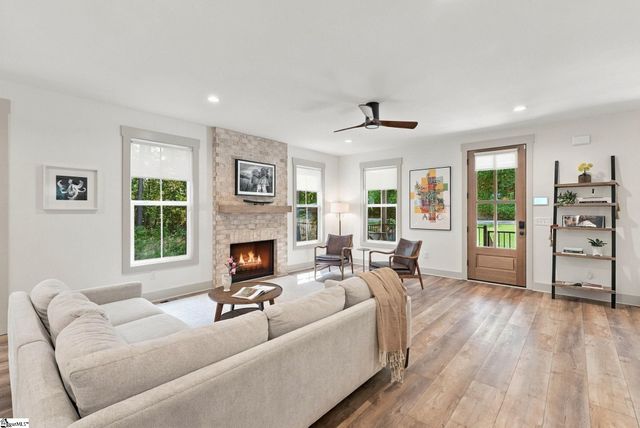 107 Moonlight Drive, Fair Play, SC 29643