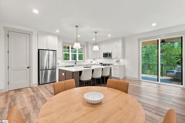 107 Moonlight Drive, Fair Play, SC 29643