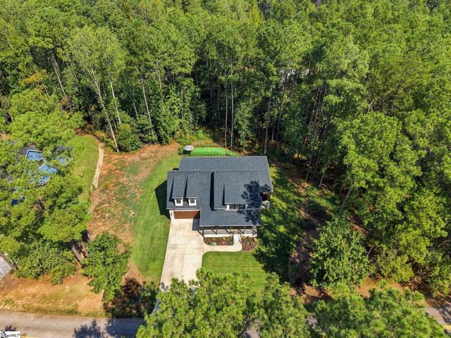 107 Moonlight Drive, Fair Play, SC 29643