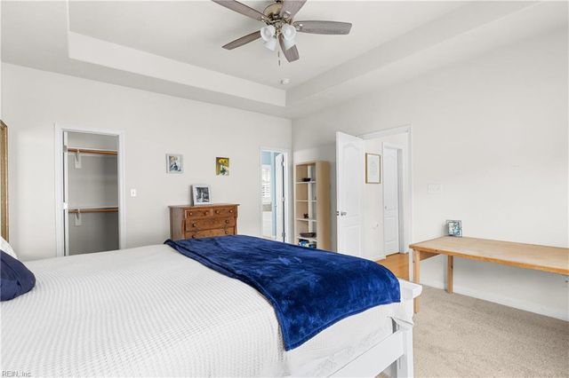 427 Fountain Dr DR, Virginia Beach, VA 23454