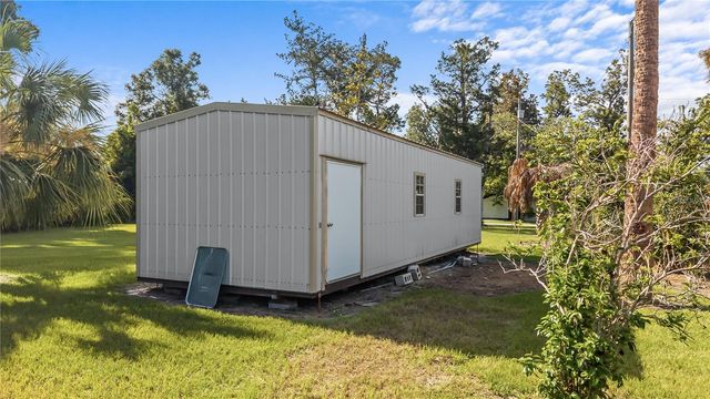 214 SE 2ND STREET, Chiefland, FL 32626