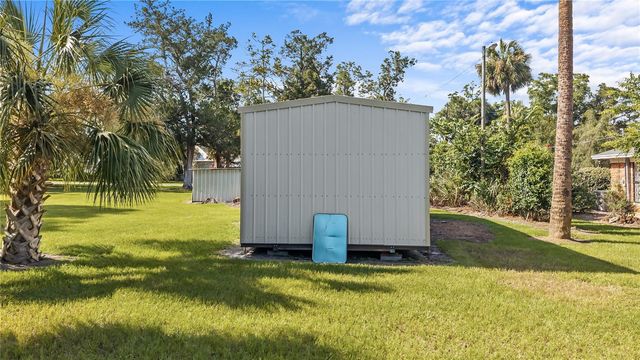 214 SE 2ND STREET, Chiefland, FL 32626
