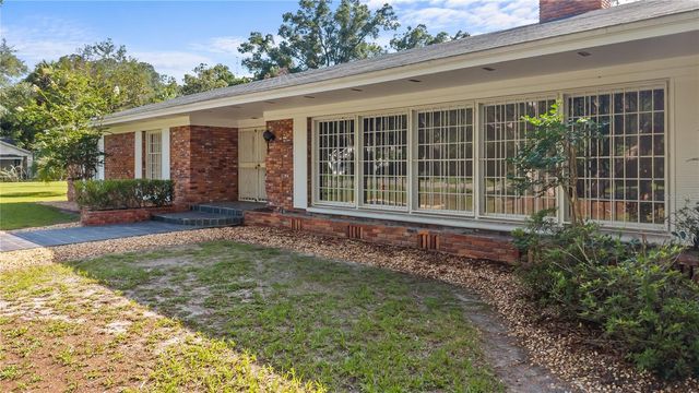 214 SE 2ND STREET, Chiefland, FL 32626