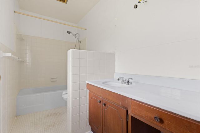 214 SE 2ND STREET, Chiefland, FL 32626