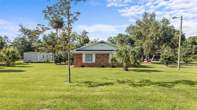 214 SE 2ND STREET, Chiefland, FL 32626