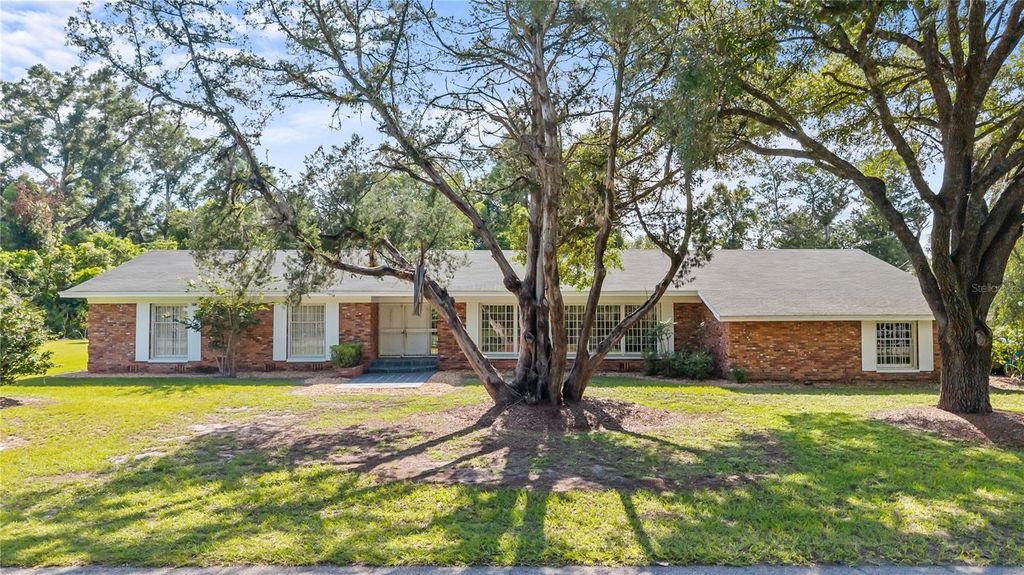 214 SE 2ND STREET, Chiefland, FL 32626