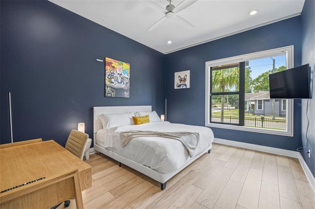 2701 N POPLAR AVENUE, Tampa, FL 33602