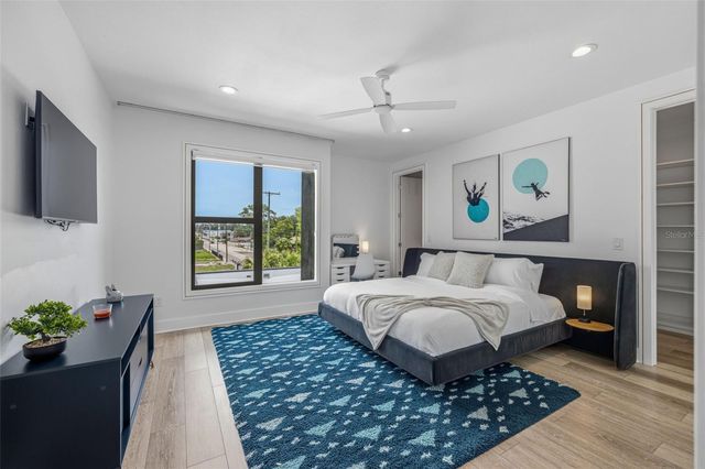 2701 N POPLAR AVENUE, Tampa, FL 33602