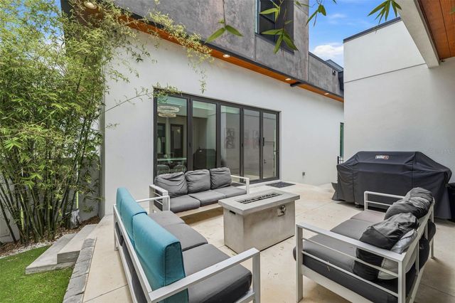 2701 N POPLAR AVENUE, Tampa, FL 33602