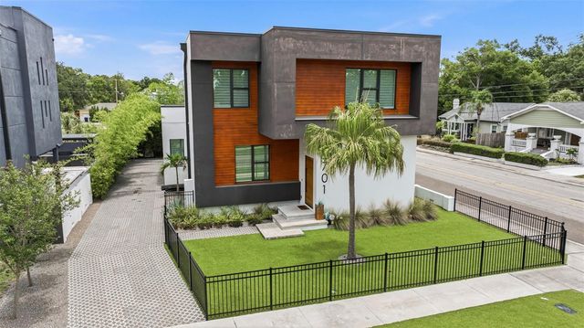 2701 N POPLAR AVENUE, Tampa, FL 33602