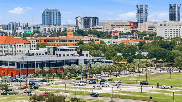2701 N POPLAR AVENUE, Tampa, FL 33602
