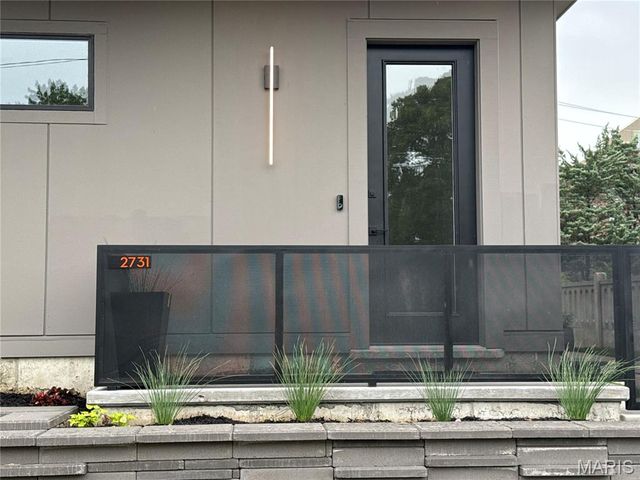 2731 lafayette avenue, St Louis, MO 63104