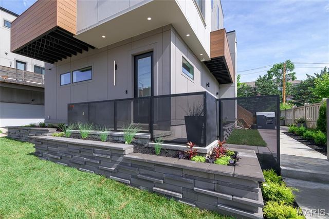 2731 lafayette avenue, St Louis, MO 63104