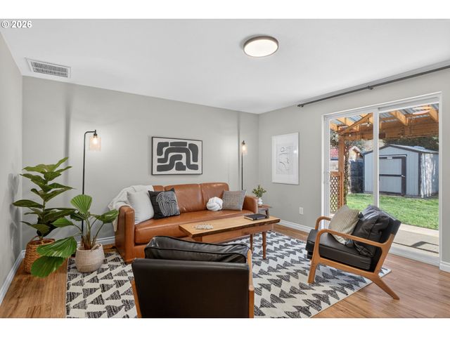 10120 N TYLER Ave, Portland, OR 97203