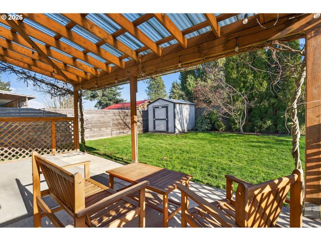 10120 N TYLER Ave, Portland, OR 97203