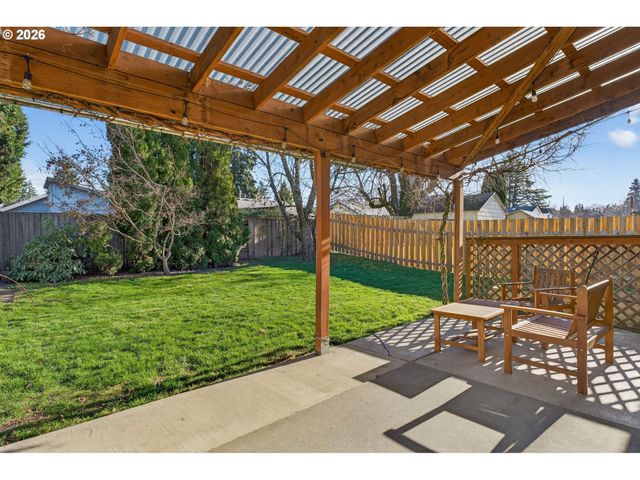 10120 N TYLER Ave, Portland, OR 97203