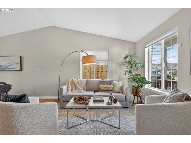 10120 N TYLER Ave, Portland, OR 97203