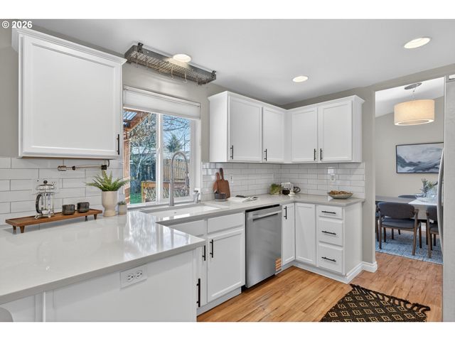 10120 N TYLER Ave, Portland, OR 97203