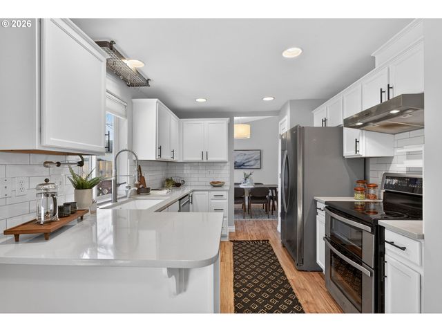 10120 N TYLER Ave, Portland, OR 97203