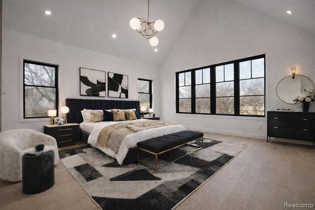 1909 W Melton Road, Birmingham, MI 48009