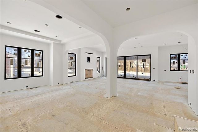 1909 W Melton Road, Birmingham, MI 48009