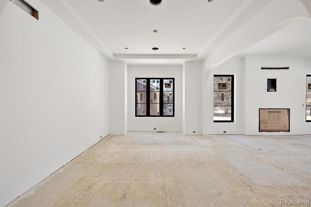 1909 W Melton Road, Birmingham, MI 48009