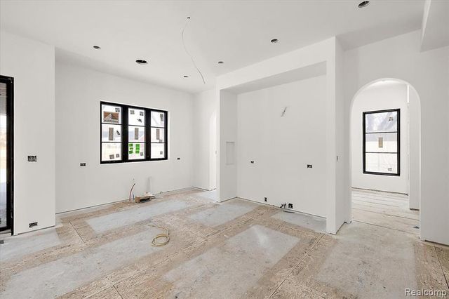 1909 W Melton Road, Birmingham, MI 48009