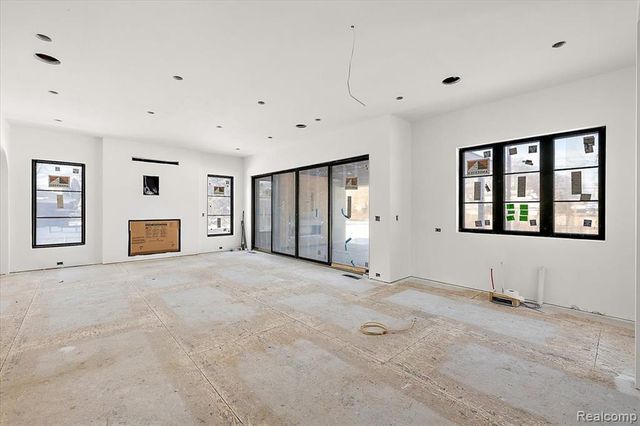 1909 W Melton Road, Birmingham, MI 48009