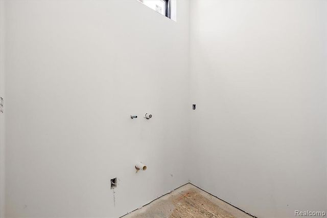 1909 W Melton Road, Birmingham, MI 48009