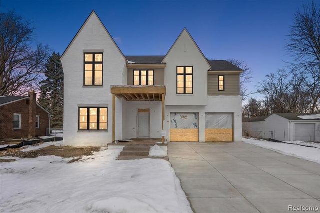 1909 W Melton Road, Birmingham, MI 48009